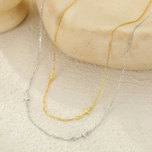 Collar en Capas con Cruz