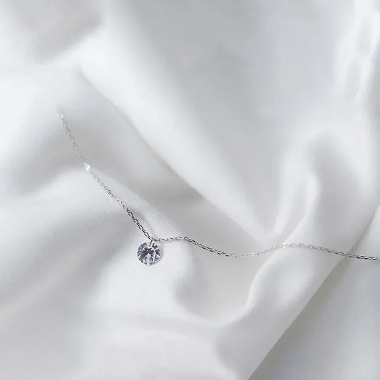 Collar Círculo con Zirconia