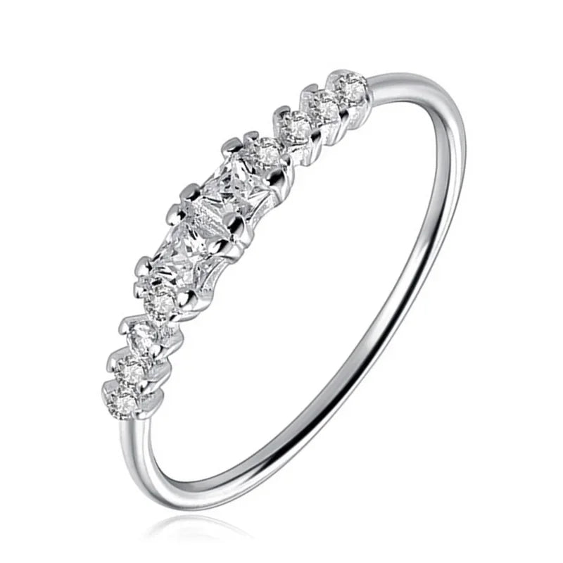 Anillo con Zirconias Blancas