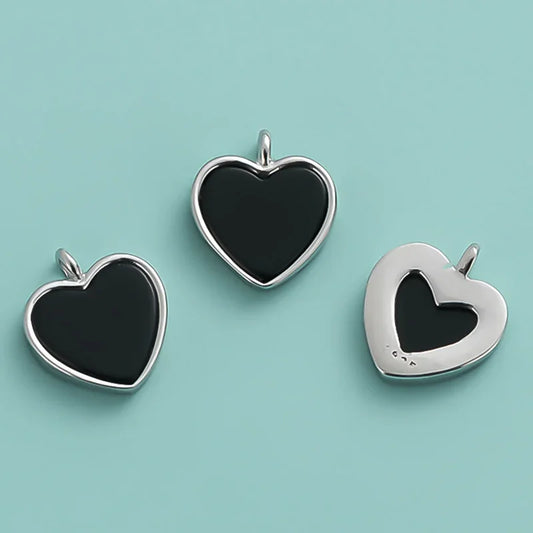 Dije Corazón Negro Esmaltado