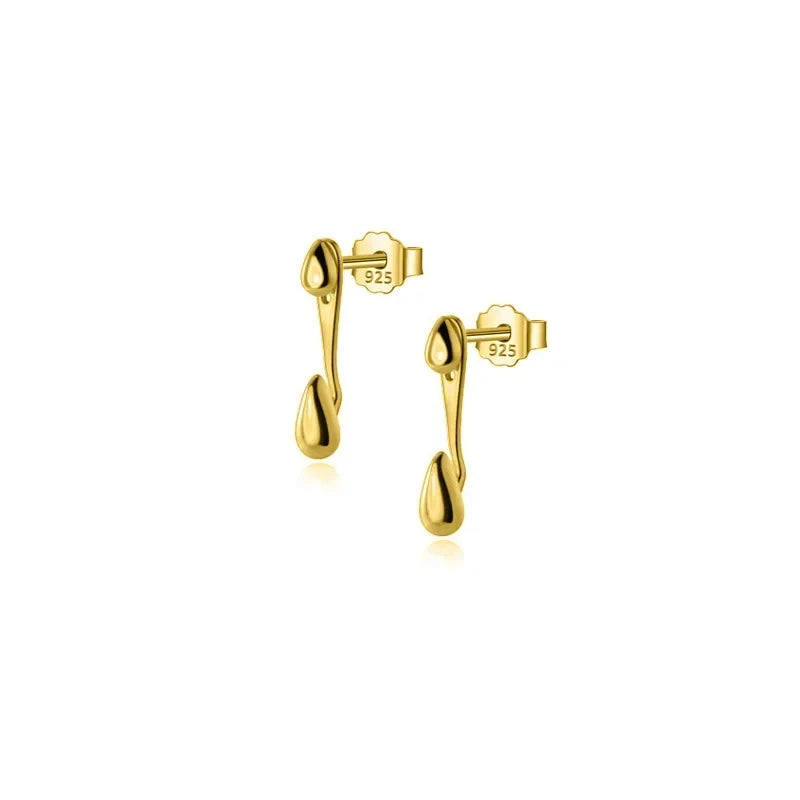 Aretes Asimétricos con Zirconias