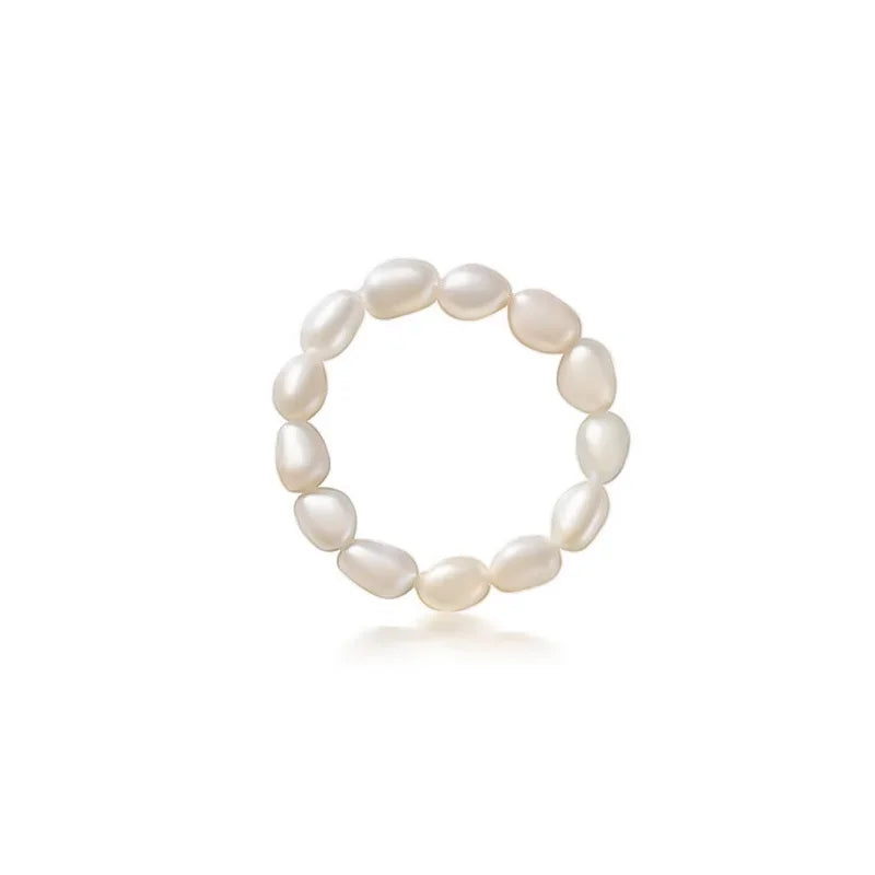 Anillo Elástico de Perlas Irregulares