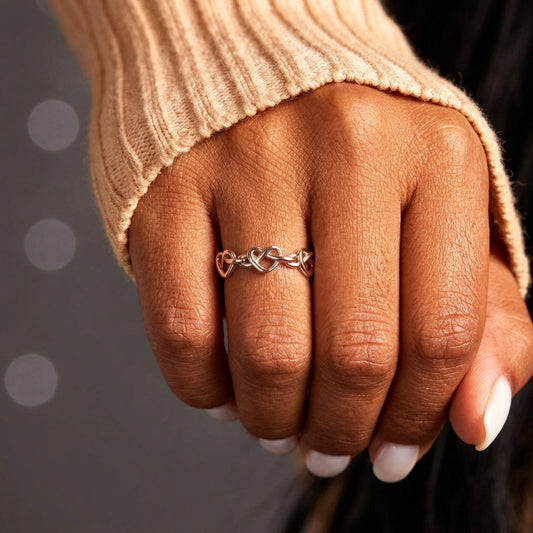 Anillo Abierto Líneas de Corazón