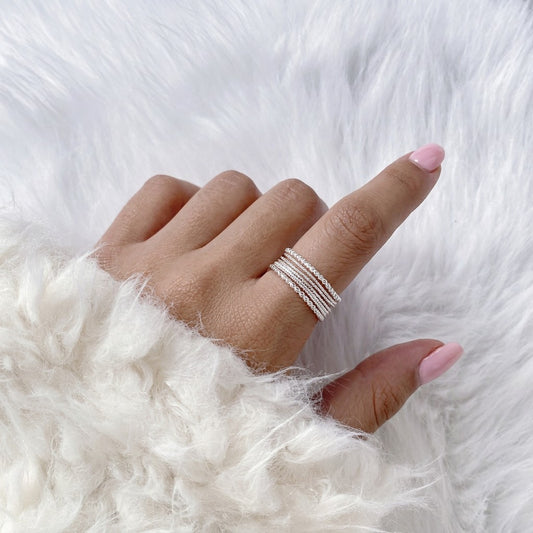 Anillo Ancho Tejido Ajustable