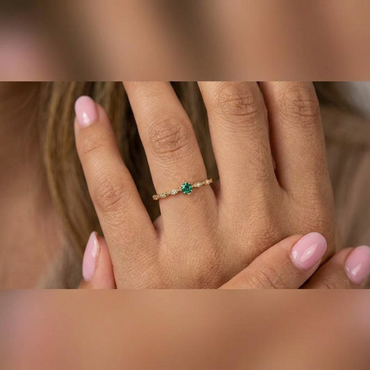Anillo con Zirconia Verde