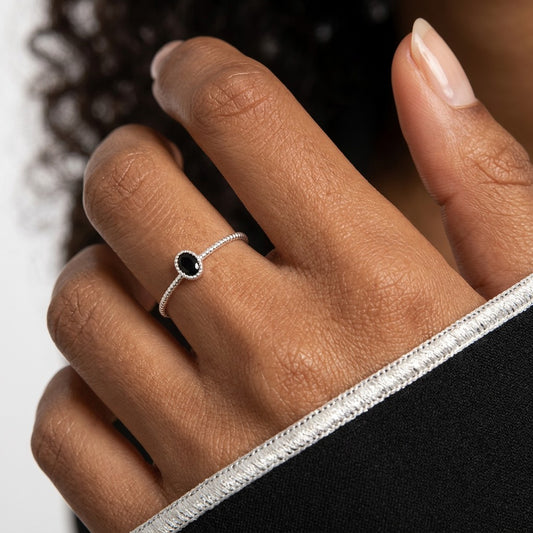Anillo con Zirconias Negras o Rosas