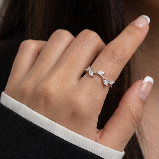 Anillo de Hojas Ajustable