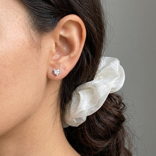 Aretes Corazón con Alas y Zirconias