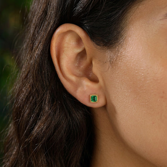 Aretes Cuadrado con Zirconia Verde