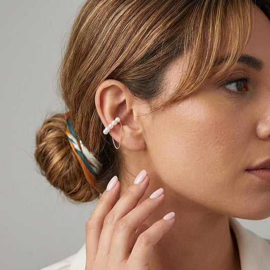 Aretes de Clip con Perla de Diseño Único