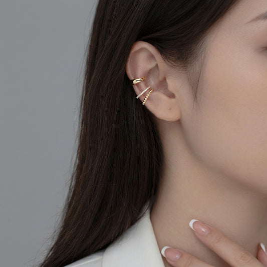 Aretes de Clip Torcidos con Zirconias
