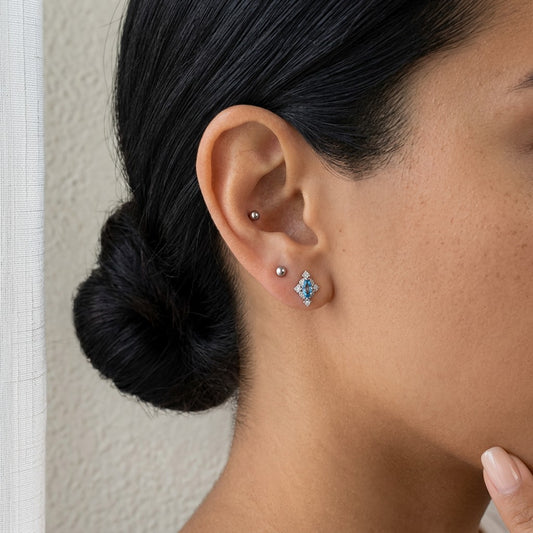 Aretes Geométricos con Zirconia de Color