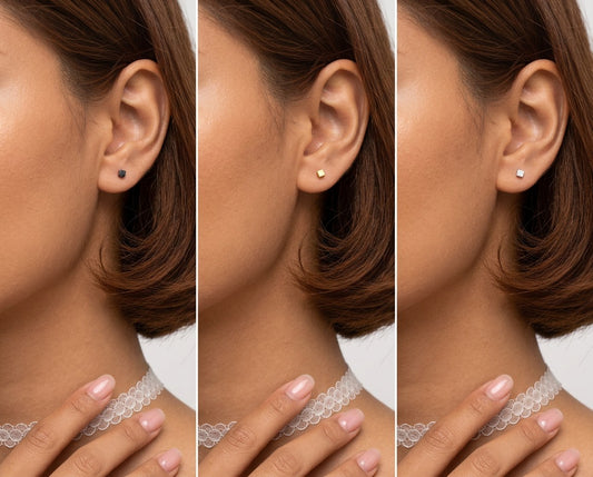 Aretes Mini Cuadrados Satinados