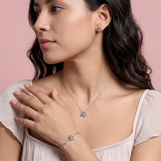 Aretes Unicornio con Estrella de Zirconia