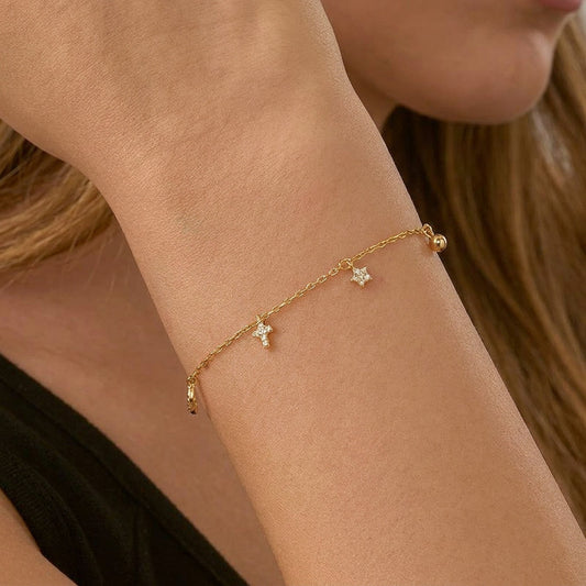Pulsera Estrella, Luna y Cruz con Zirconias