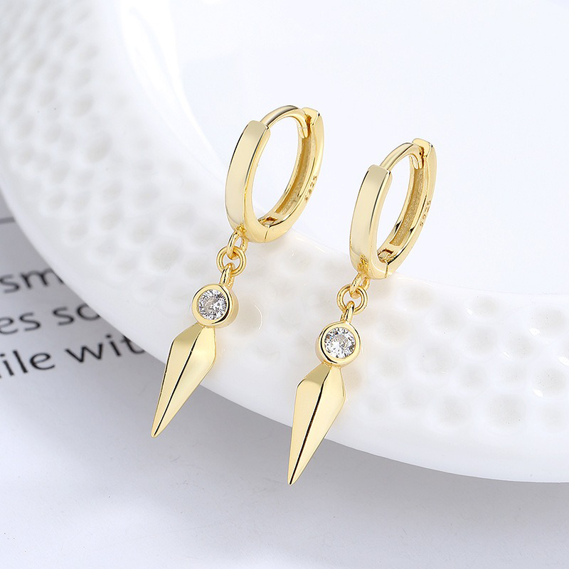 Aretes Cónicos con Zirconias
