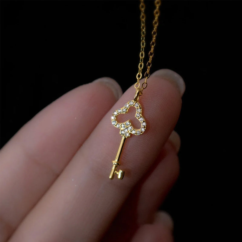 Collar Llave Minimalista