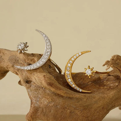 Anillo Ajustable Luna y Estrella con Zirconias
