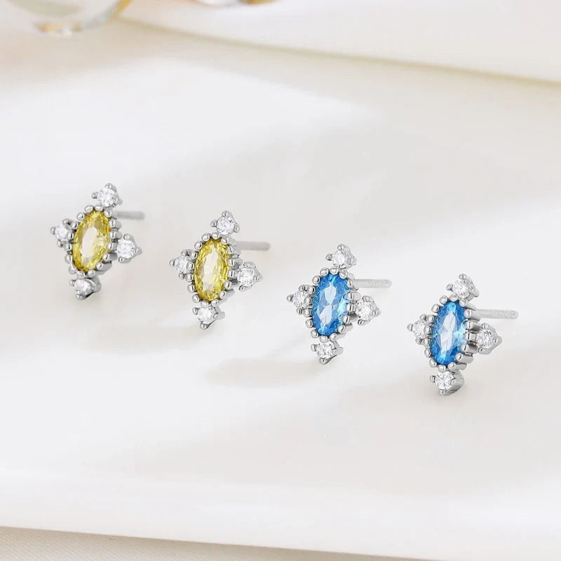 Aretes Geométricos con Zirconia de Color