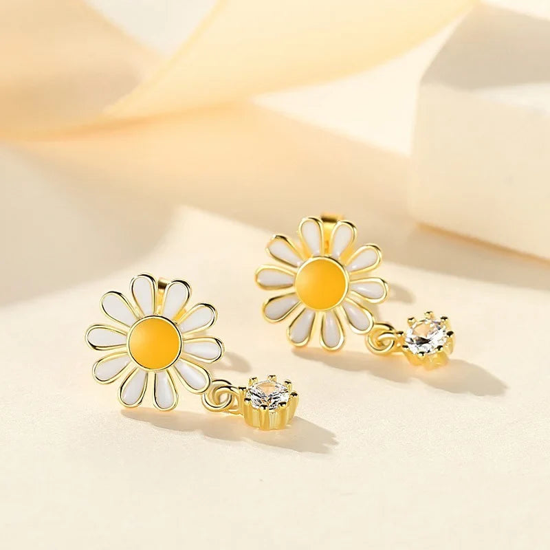 Aretes Margarita con Zirconias