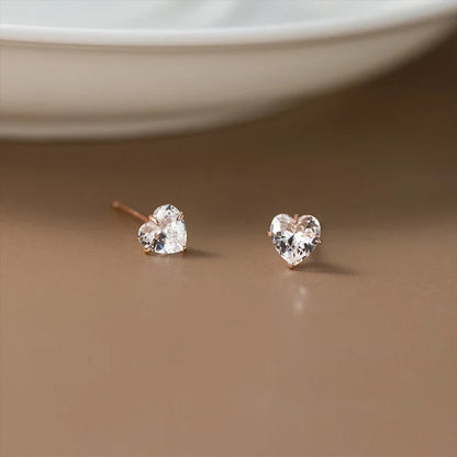 Aretes Solitario Corazón de Zirconia