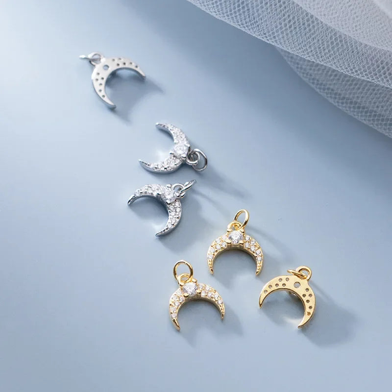 Dije Luna Tierna con Zirconia