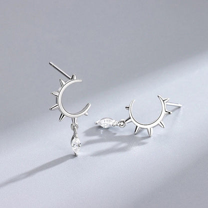 Aretes Medio Aro con Zirconias Marquesa