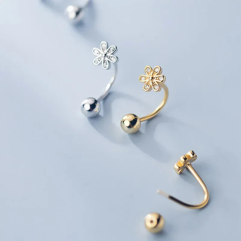 Aretes Flor Brillante con Cierre de Rosca