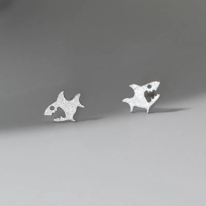 Aretes Tiburón Satinado