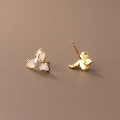 Aretes Flor Dorada Dulce con Perla