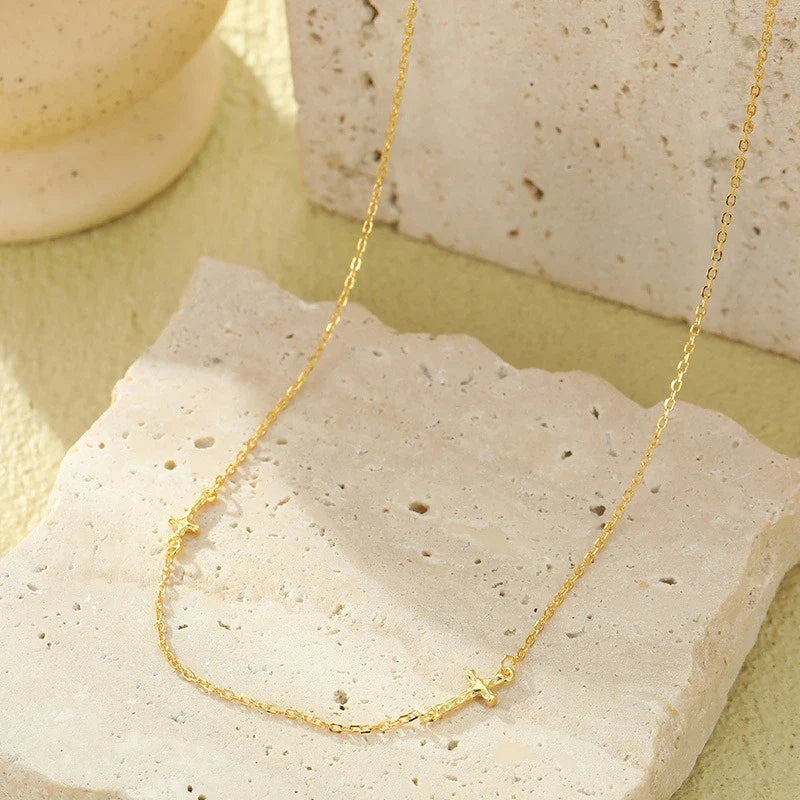 Collar en Capas con Cruz