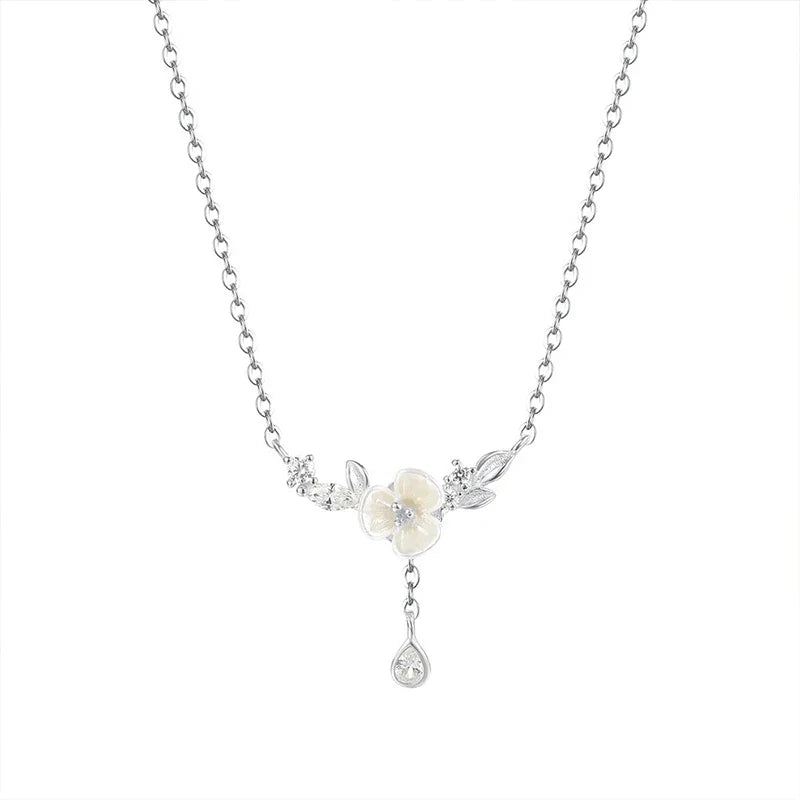 Collar Gardenia con Zirconias