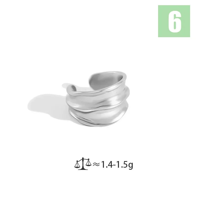 Ear Cuff Moderno en Ocho Estilos