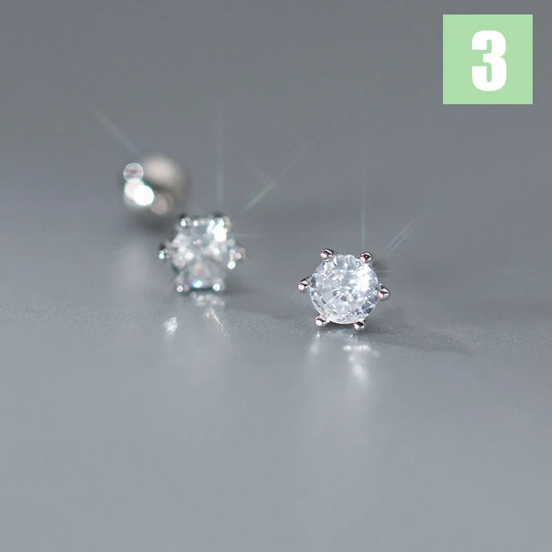 Aretes Clásicos con Zirconia Blanca