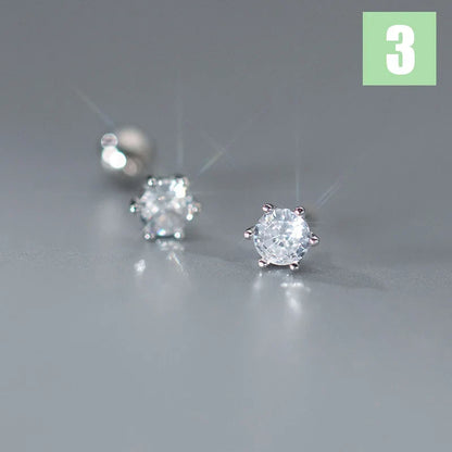 Aretes Clásicos con Zirconia Blanca