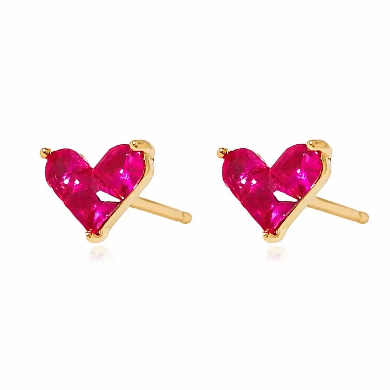 Aretes Corazón Dorado con Zirconia Roja
