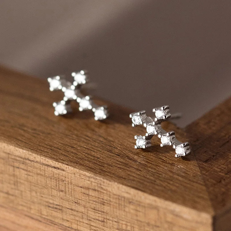 Aretes Cruz con Zirconias