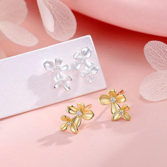 Aretes Flor de Gardenia