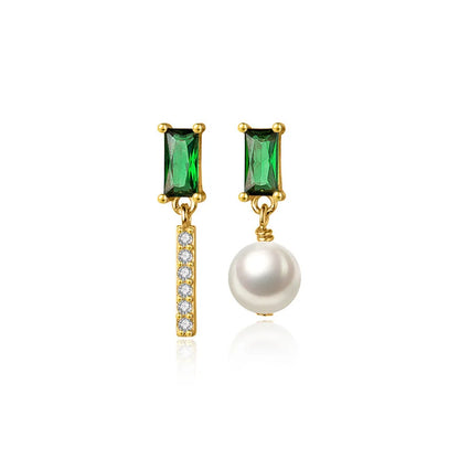 Aretes Asimétricos Perla y Zirconia Verde
