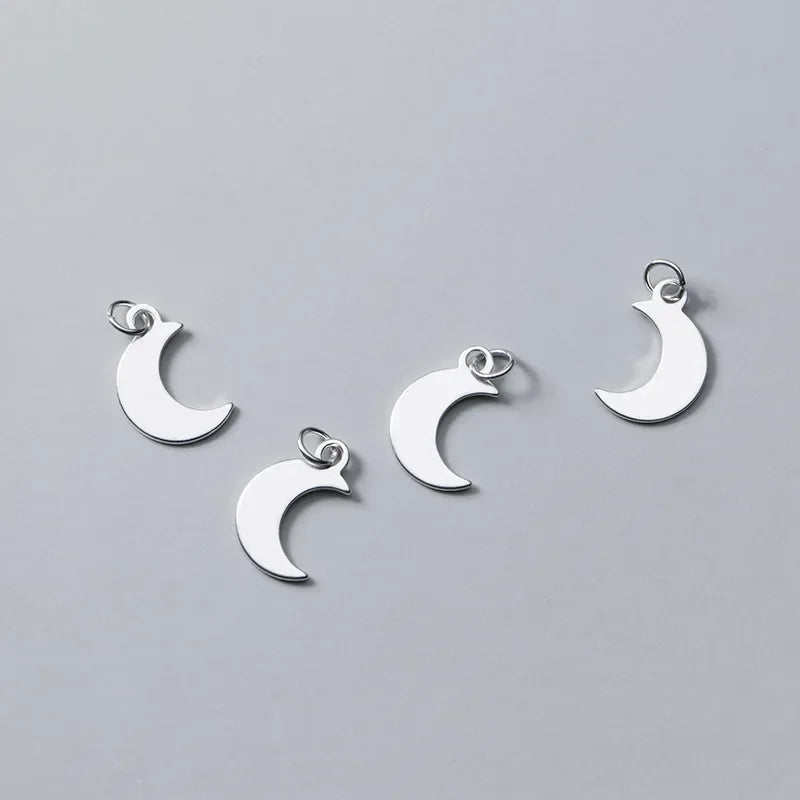 Dije Luna en Dos Tamaños