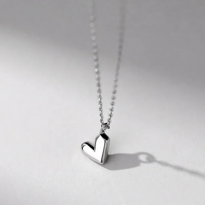Collar Corazón Geométrico