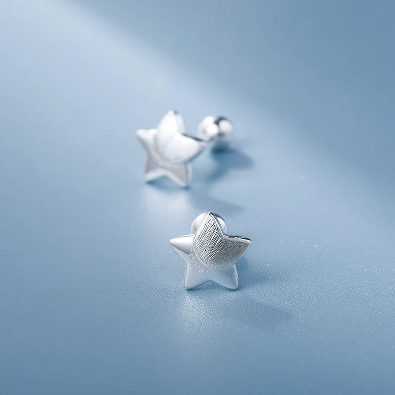 Aretes Estrella Sencilla con Cierre de Rosca