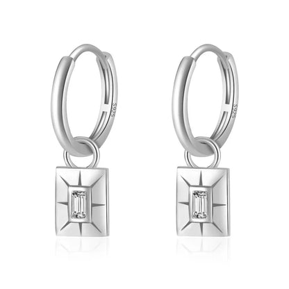 Arracadas con Dije Cuadrado de Zirconia