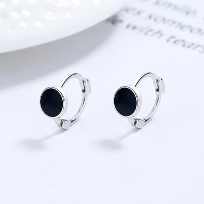 Arracadas con Dije Esmaltado Negro