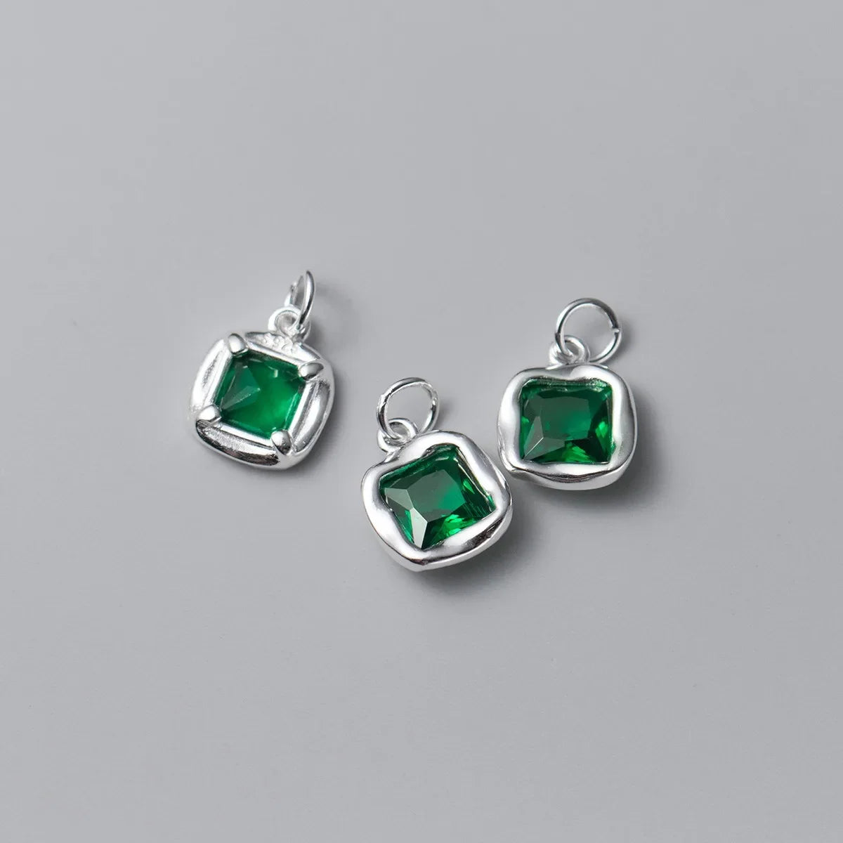 Dije Zirconia Cuadrada de Colores