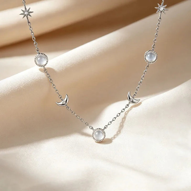 Collar Sol, Luna y Estrella con Piedra Luna