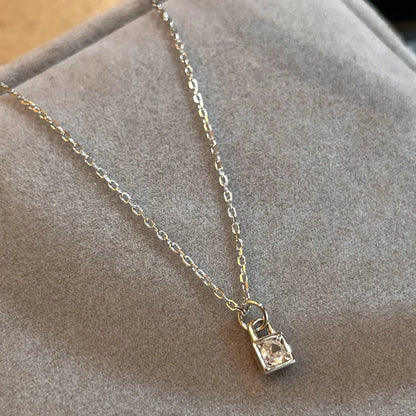 Collar Candado con Zirconias