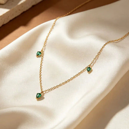 Collar Hoja con Zirconia Verde Esmeralda