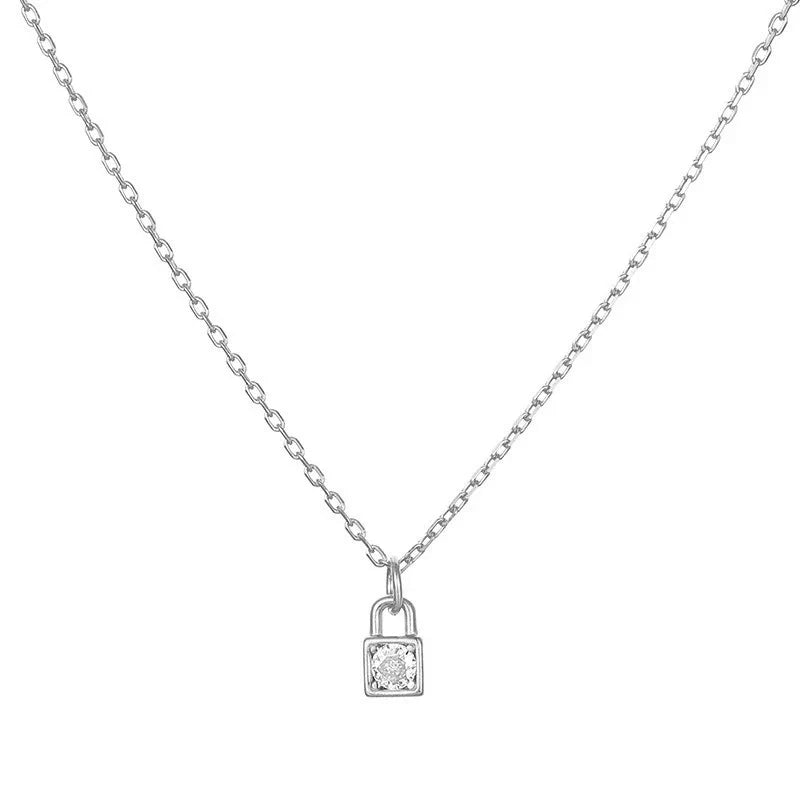 Collar Candado con Zirconias