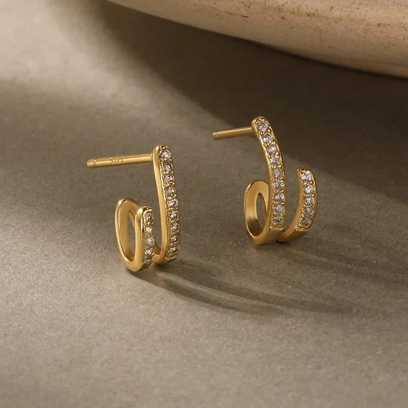 Aretes Círculo Clásico con Zirconias